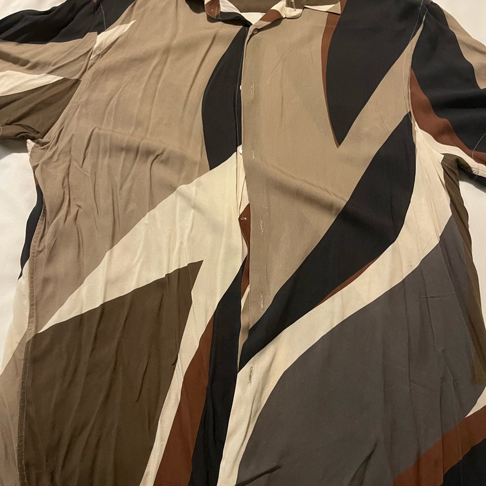 Abstract Patterned Button-Up Shirt Zara size XL